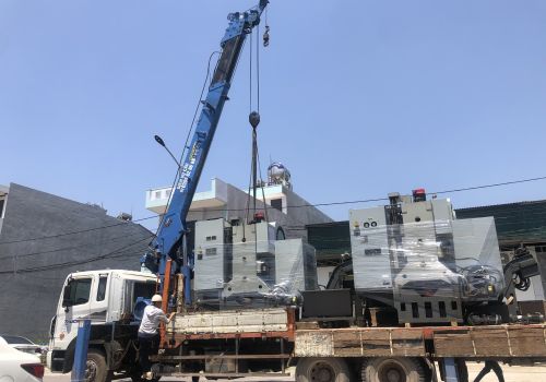 Dịch vụ nâng hạ hàng hóa - xếp dỡ hàng hóa 